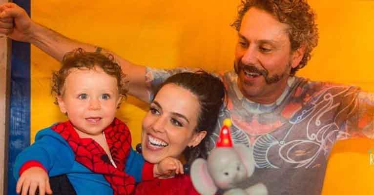 Vestido de Homem-Aranha, Noá, filho de Alexandre Nero, comemora 1° aniversário
