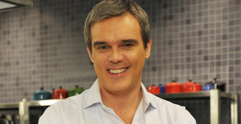 Dalton Vigh festeja o sucesso de sua peça de teatro