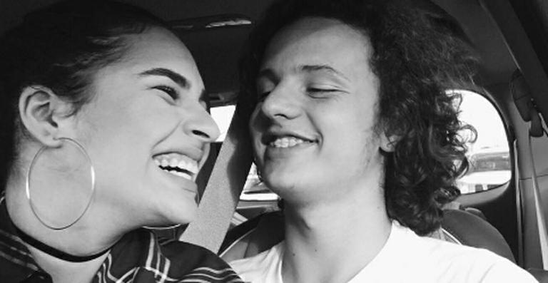Lívian Aragão mostra nova foto com o namorado