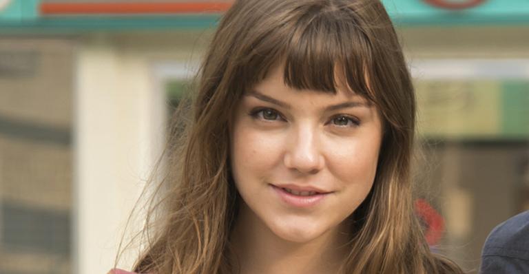 Alice Wegmann descobre mistério sobre sua personagem: ‘Chocada’