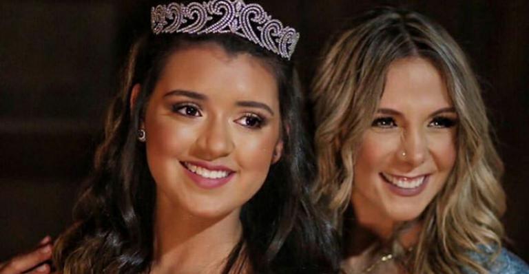Camilly Victoria, filha de Carla Perez e Xanddy, solta a voz e surpreende em festa