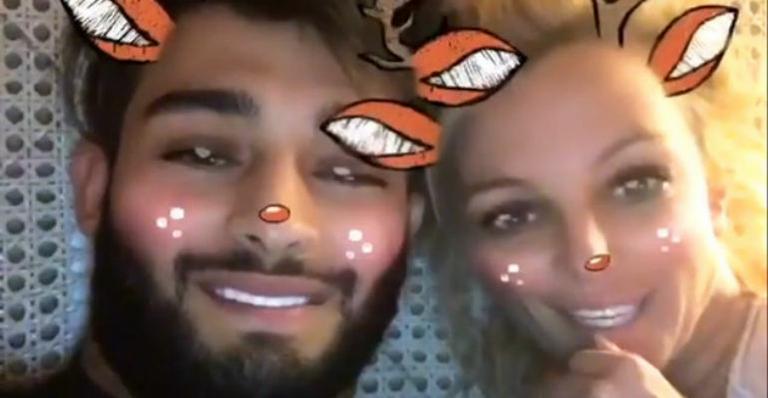 Assumiram? Britney Spears e Sam Asghari aparecem juntos no Snapchat
