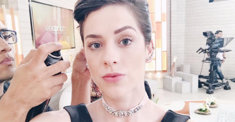 Sophia Abrahão posa sem maquiagem e recebe elogios: “Bonita de qualquer jeito”