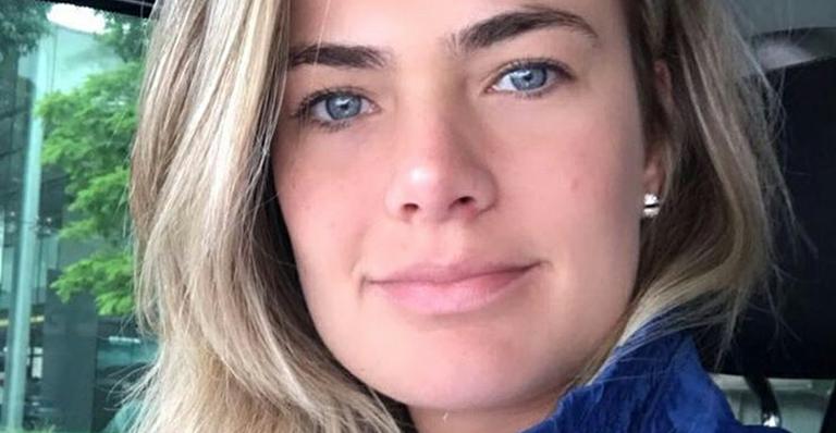 Thais Pacholek anuncia a morte da tia e faz reflexão nas redes sociais: ‘O câncer a levou’
