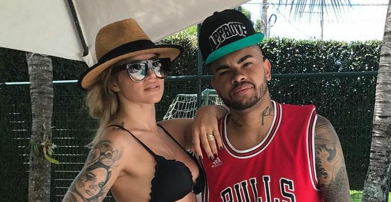 Dentinho cobre Dani Souza de elogios no dia de seu aniversário: “Minha vida”