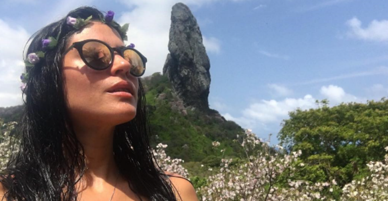 Carol Castro celebra novo ano em Fernando de Noronha: “Começando mágico”