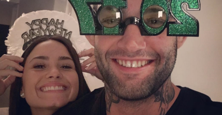 Namorados? Demi Lovato aparece novamente ao lado do lutador brasileiro Guilherme Bomba