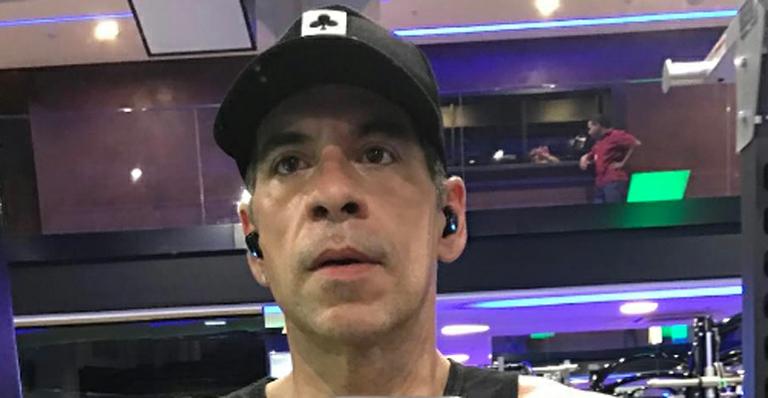 Leandro Hassum mostra dia de treino: “Vida nova”
