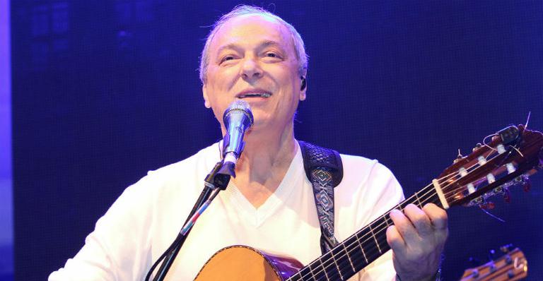 Toquinho faz show na festa White Celebration