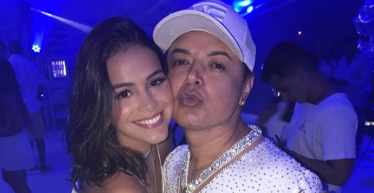 David Brazil posa com Bruna Marquezine: “Princesinha”