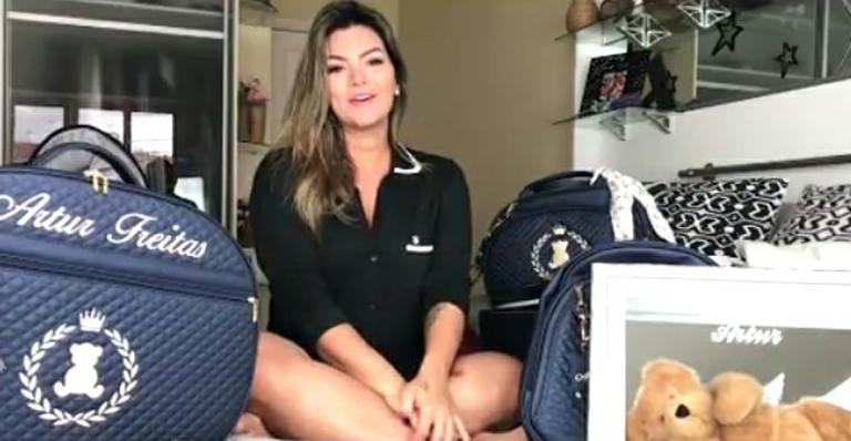Kelly Key mostra lindo barrigão e lista de maternidade faltando duas semanas para o nascimento de Artur