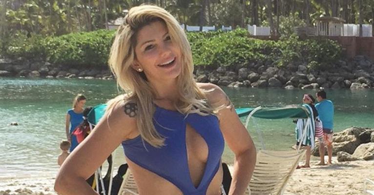 Fã exige explicação sobre possível término de Antonia Fontenelle e é detonada