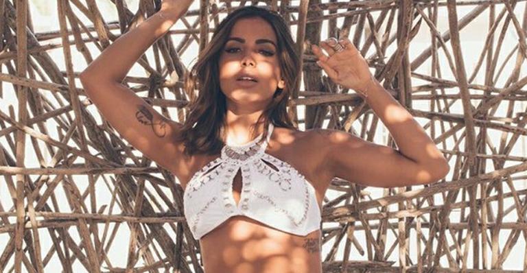 Anitta ganha resposta pouco animada de pretendente amoroso e diz: “Não tá fácil pra ninguém”