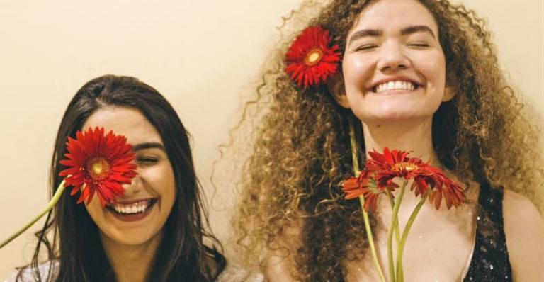 Dupla Anavitória festeja sucesso: “Nossa vida mudou completamente”
