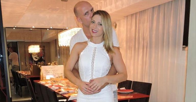 Sheila Melo completa 7 anos casada com Xuxa e rebate críticas que sofreu: ‘Fizemos acontecer’