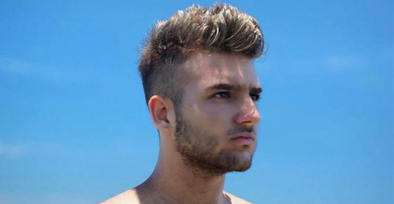 Nicholas Torres, o Jaime de ‘Carrossel’, muda o visual e fica loiro