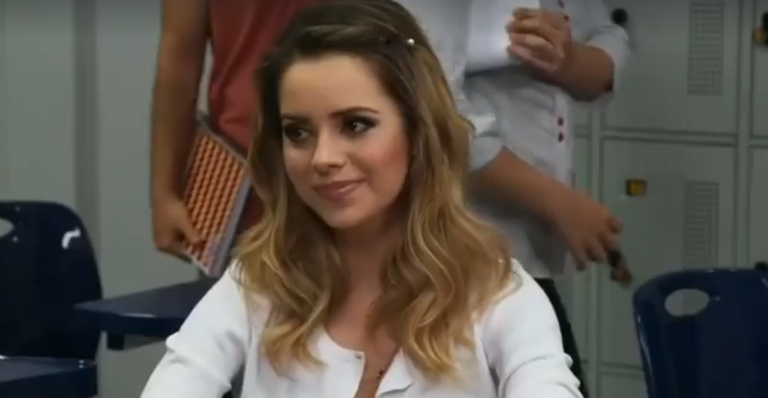 Sandy solta o verbo durante participação no programa ‘Tá no Ar: a TV na TV’