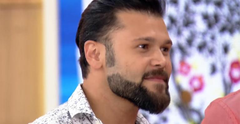 Marcos, da dupla com Belutti, relembra paternidade aos 14 anos: ‘Nunca passou pela minha cabeça não assumir’