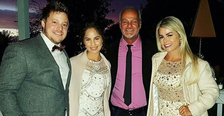 Kadu Moliterno festeja o casamento da filha, Lanai, nos EUA