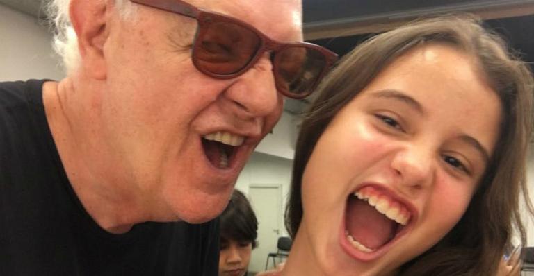 Ney Latorraca e Mari Cardoso se divertem nos ensaios de ‘Vamp, o Musical’