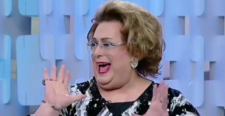 Mamma Bruschetta perde a paciência e grita ao vivo com apresentadores do ‘Fofocalizando’ no SBT