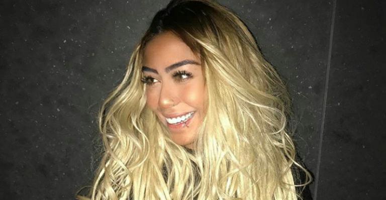 Rafaella Santos explica por que tatuou o próprio rosto no braço