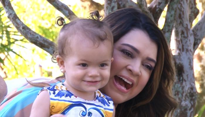 Preta Gil reúne a família em Angra e fala da neta, Sol