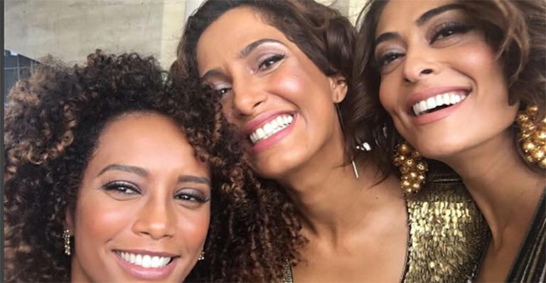 Taís Araújo posa com Camila Pitanga e Juliana Paes e fãs brincam: ‘Surra de beleza’