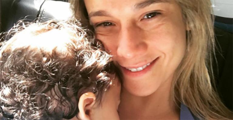 Fernanda Gentil faz desabafo sobre os desafios da maternidade: ‘A gente se vira em mil’
