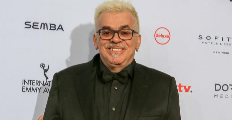 Walcyr Carrasco relembra primeiro beijo gay entre homens exibido pela TV Globo
