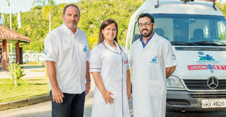 Ralph Abou Hala: médico cuida dos famosos na Ilha