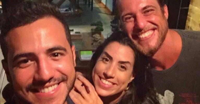 Ex-BBBs Matheus e Juliana se hospedam na casa do colega de confinamento, Daniel