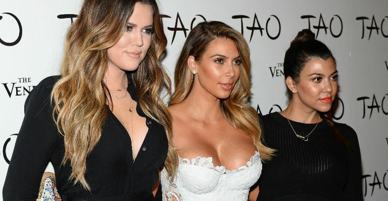 Família Kardashian ganha quadro de Romero Britto