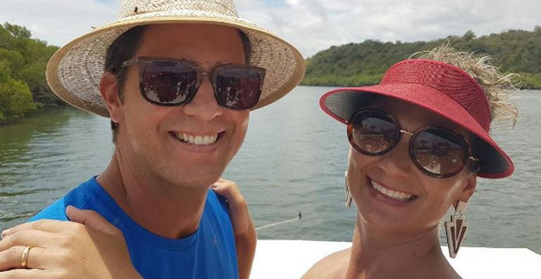 Mario Frias comemora 9 anos de casado com Juliana Frias