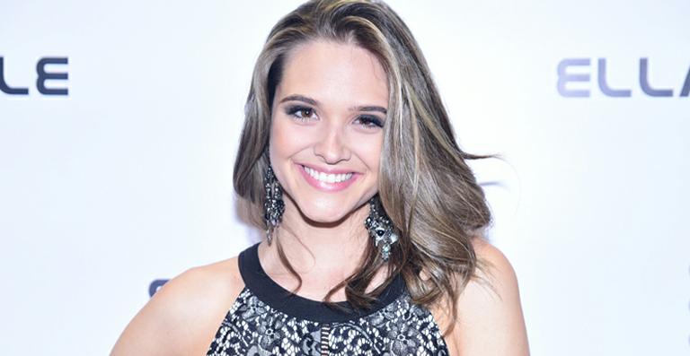 Juliana Paiva revela seus segredos de beleza
