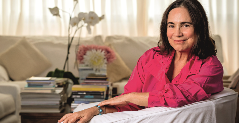 Regina Duarte se redefine diante de sua história
