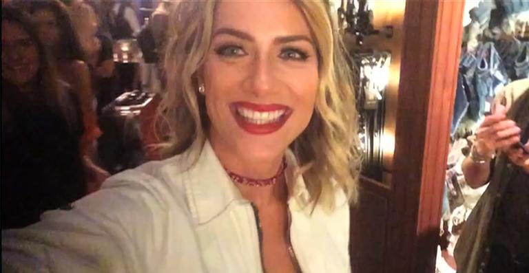Giovanna Ewbank prestigia lançamento de moda em SP