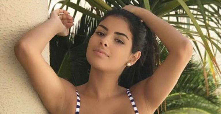Munik Nunes mostra sutiã com ‘efeito silicone’
