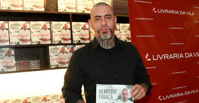 Chef Henrique Fogaça lança autobiografia em São Paulo