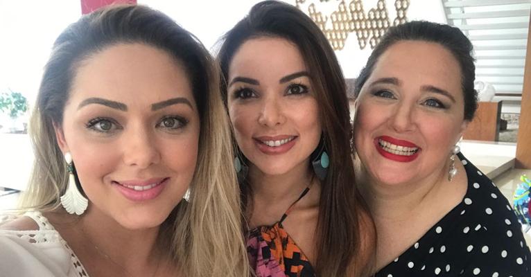 Tânia Mara celebra  34 anos ao lado de Liah e Lilian Aragão