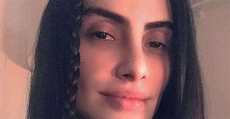 Cleo Pires provoca seguidores com pose nua na cama