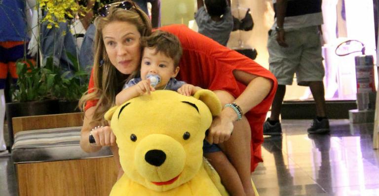 Luana Piovani: diversão com o herdeiro, Bem