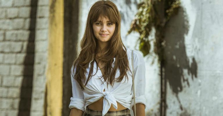 Sophie Charlotte aparece caracterizada para viver protagonista em ‘Os Dias Eram Assim’