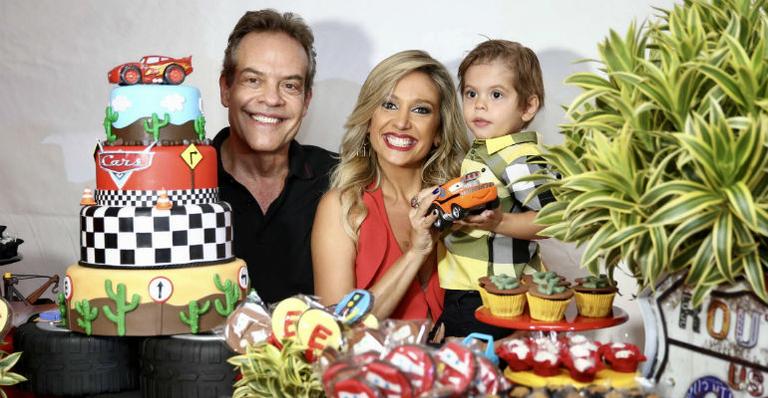 Luisa Mell comemora o aniversário do filho, Enzo, com festa vegana