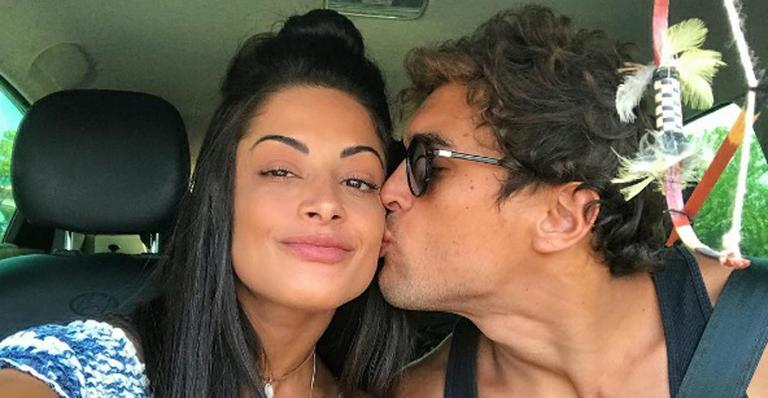 Aline Riscado se declara a Felipe Roque: “Te amo loucamente”