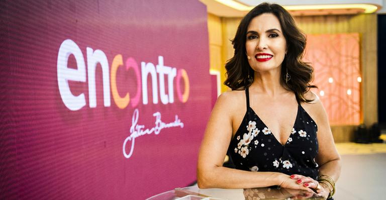 Fátima Bernardes recebe a filha, Beatriz, e amigas na plateia do ‘Encontro’