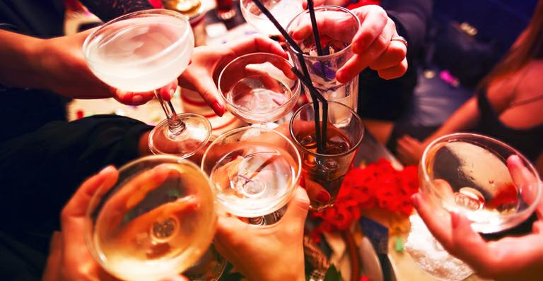 Veja 10 dicas para amenizar efeitos do sol e do álcool no Carnaval