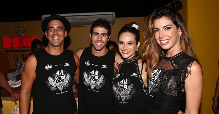 André Marques, Juliano Laham e Juliana Paiva se divertem em camarote em Salvador