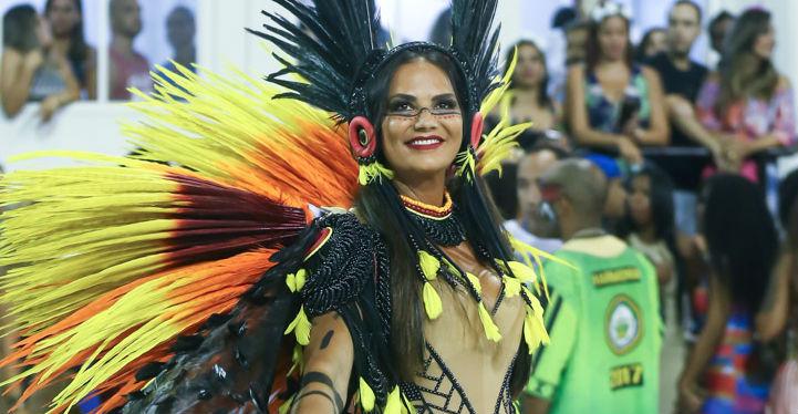 Após 4 anos, Luiza Brunet volta à Imperatriz Leopoldinense