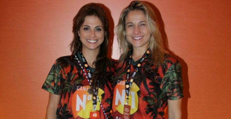 Fernanda Gentil curte os desfiles com a namorada